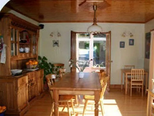 Sunville Bed & Breakfast 4*